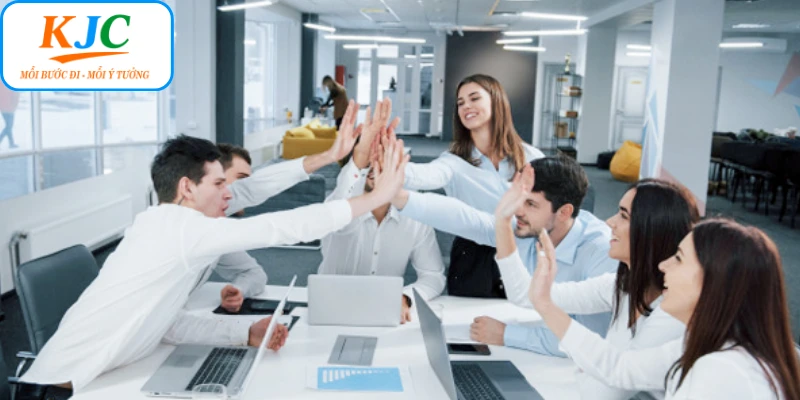 Những cơ hội nhận được khi gia nhập bộ phận hành chính KJC